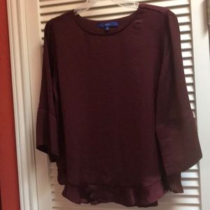 Apt 9 top size M